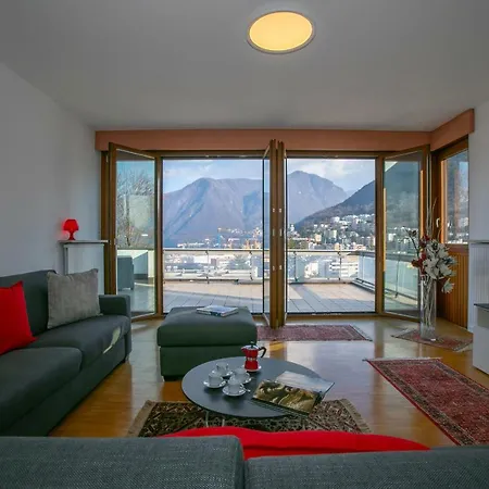Top Of The Lake Apartment